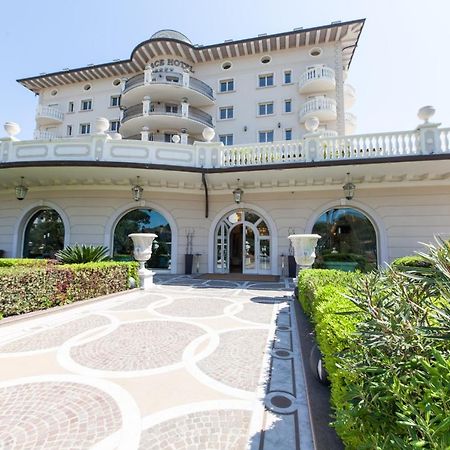 Palace Hotel 밀라노마리티마 외부 사진
