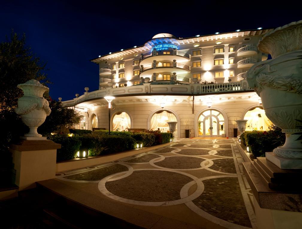 Palace Hotel 밀라노마리티마 외부 사진
