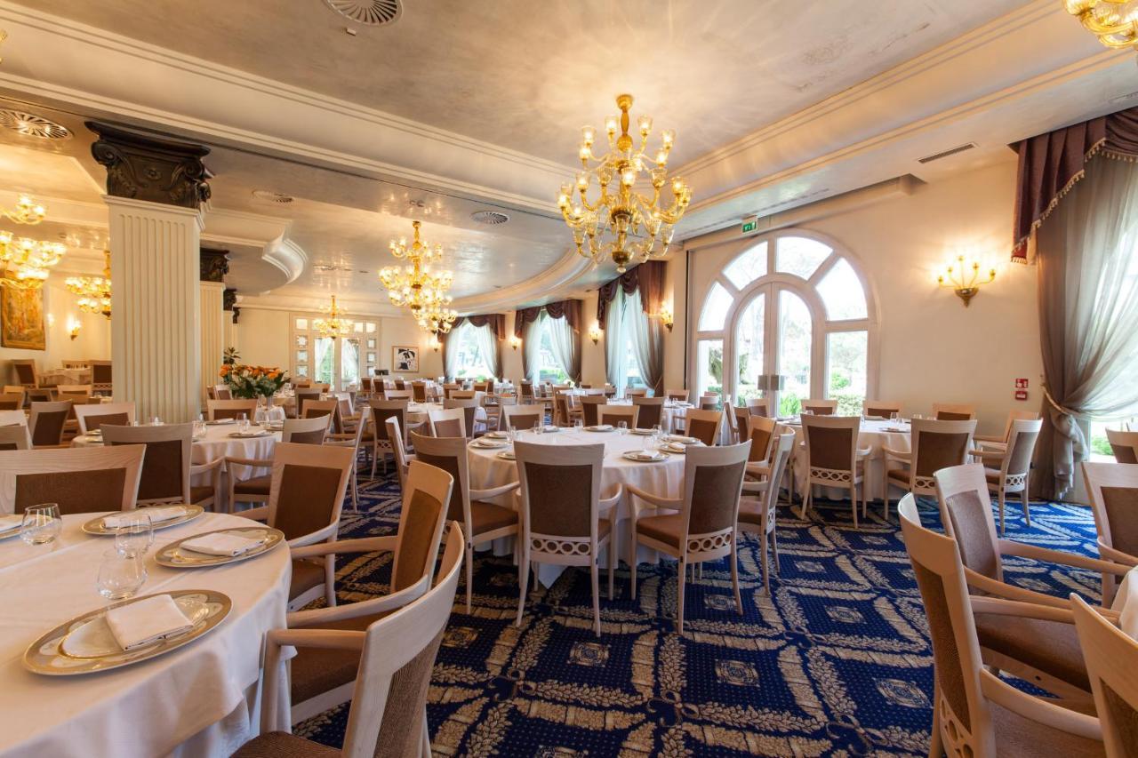 Palace Hotel 밀라노마리티마 외부 사진